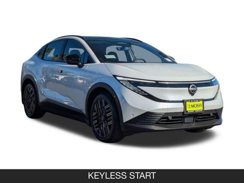 New 2026 Nissan Leaf Platinum+ w/ Illuminated Package FWD image 2