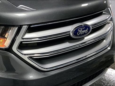 Used 2017 Ford Edge SEL image 26