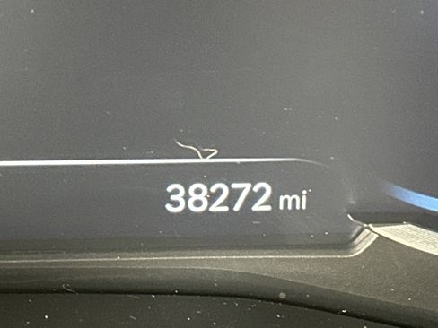 Used 2022 Genesis G70 2.0T w/ Prestige Package image 5