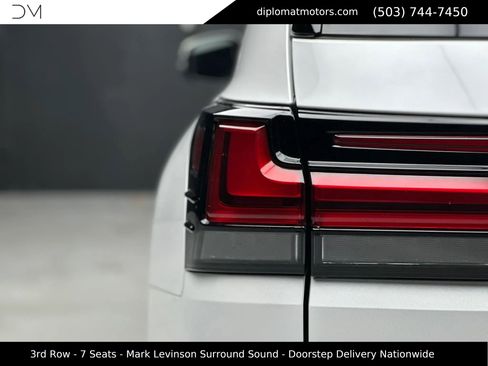 Used 2024 Lexus LX 600 4WD w/ Interior Upgrade Package image 15