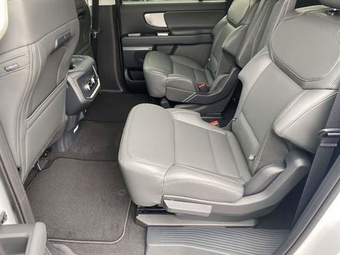 New 2026 Ford Expedition Max Active RWD image 11