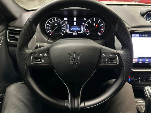 Used 2024 Maserati Ghibli Modena Q4 AWD/4WD image 35
