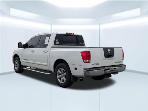 Used 2010 Nissan Titan SE w/ SE Premium Utility Pkg RWD image 4