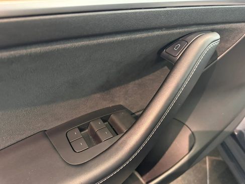 Used 2021 Tesla Model 3 Long Range image 23