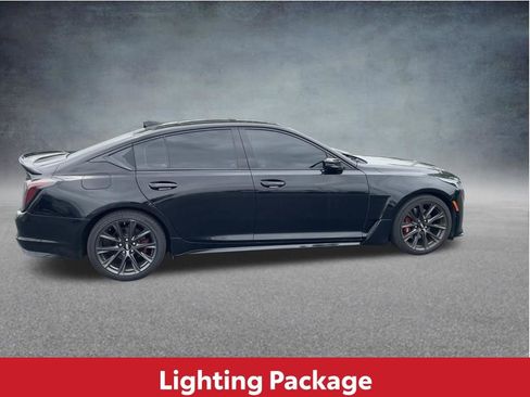 Used 2021 Cadillac CT5 V w/ Premium Package RWD image 12