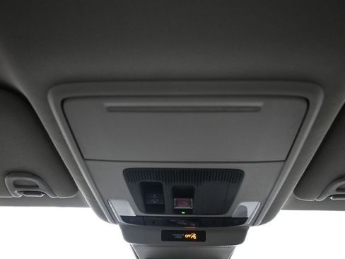 Certified 2023 Honda Accord EX image 17