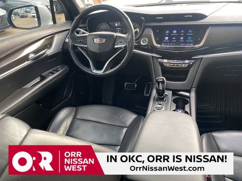 Used 2023 Cadillac XT6 Sport image 21