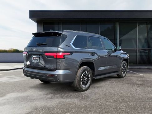 Used 2025 Toyota Sequoia 4WD image 5