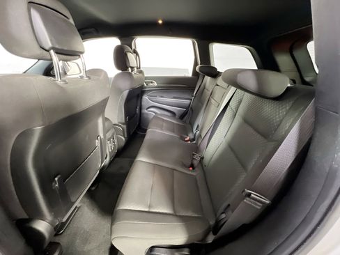 Used 2022 Jeep Grand Cherokee Laredo E image 23