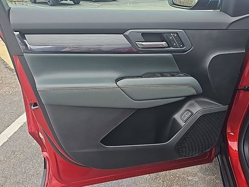 New 2026 GMC Terrain AT4 w/ Convenience Package III image 10