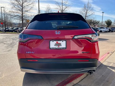 Used 2025 Honda HR-V Sport image 7