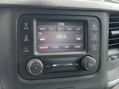 Used 2022 RAM 1500 Big Horn AWD/4WD image 32