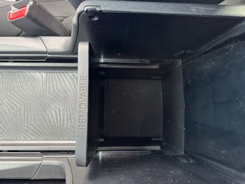 Used 2018 Honda CR-V LX image 19