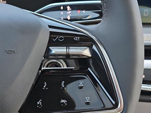 New 2025 Cadillac Lyriq Sport w/ LPO, Floor Liner Package RWD image 17