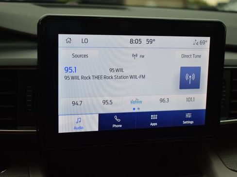 Used 2024 Ford Explorer XLT w/ Equipment Group 202A AWD/4WD image 29