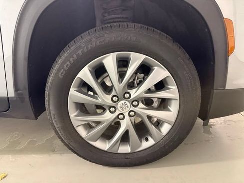 Used 2025 Buick Enclave Preferred w/ Power Package AWD/4WD image 36