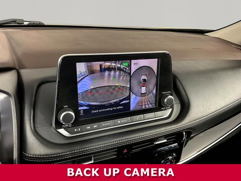 Used 2023 Nissan Rogue SL FWD image 14