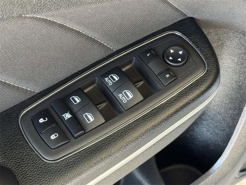 Certified 2023 Dodge Charger GT image 25