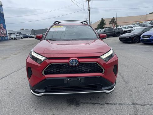 Used 2023 Toyota RAV4 SE w/ Weather & Moonroof Package AWD/4WD image 5