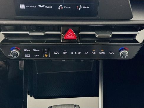 New 2026 Kia Niro LX FWD image 16