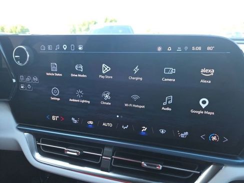 Used 2024 Chevrolet Equinox EV LT FWD image 38