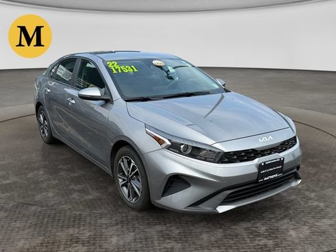 Certified 2022 Kia Forte LXS w/ LXS Technology Package FWD image 8