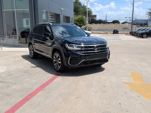 Used 2023 Volkswagen Atlas SEL Premium AWD/4WD image 2