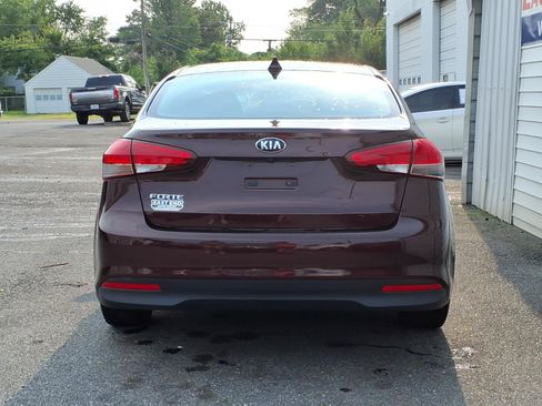 Used 2018 Kia Forte LX w/ LX Popular Package FWD image 4