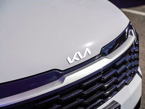 New 2026 Kia Sportage SX image 12