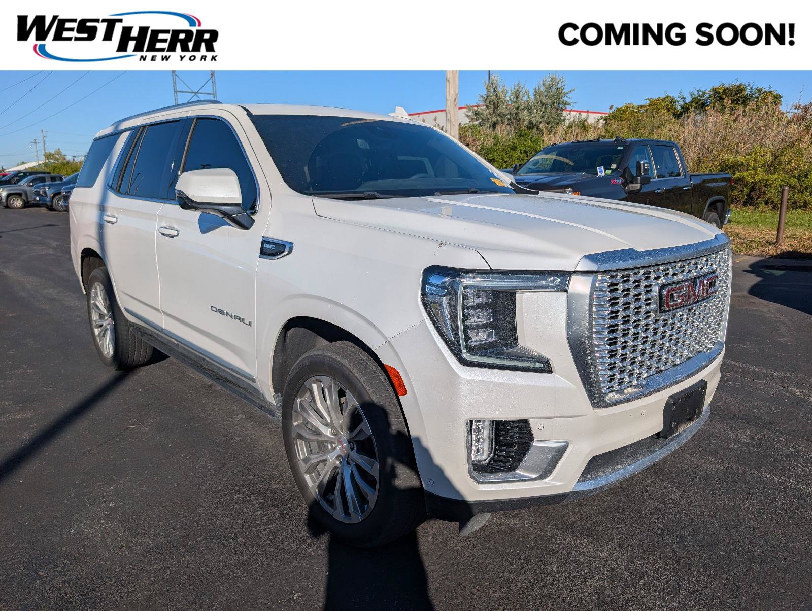 Used 2023 GMC Yukon Denali w/ Advanced Technology Package AWD/4WD image 1