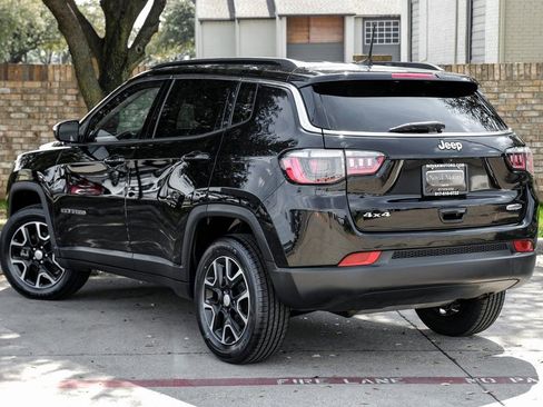 Used 2022 Jeep Compass Latitude image 19