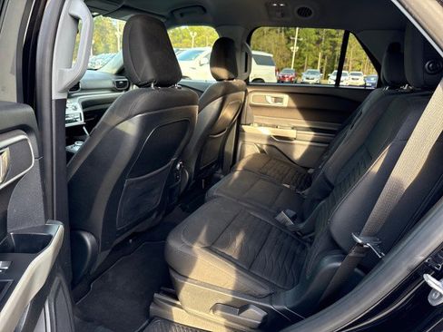 Used 2020 Ford Explorer XLT w/ Class III Trailer Tow Package image 20