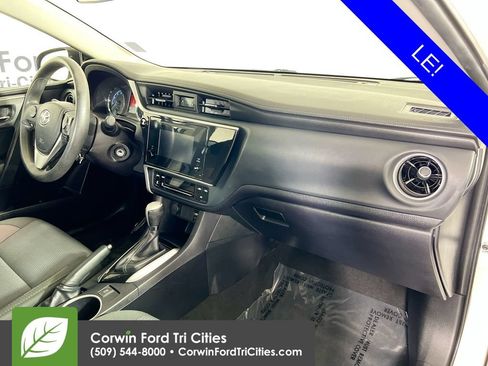 Used 2019 Toyota Corolla LE FWD image 27
