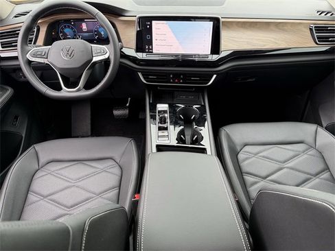 New 2026 Volkswagen Atlas SE image 7