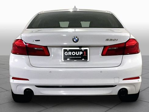 Used 2018 BMW 530i xDrive w/ Premium Package AWD/4WD image 7