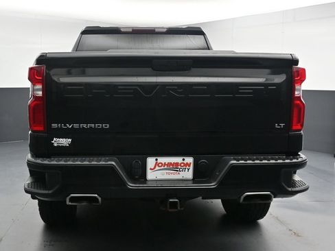 Used 2021 Chevrolet Silverado 1500 LT Trail Boss AWD/4WD image 8