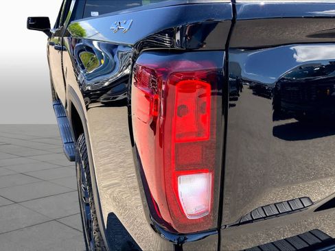 Used 2023 GMC Sierra 1500 Elevation AWD/4WD image 27