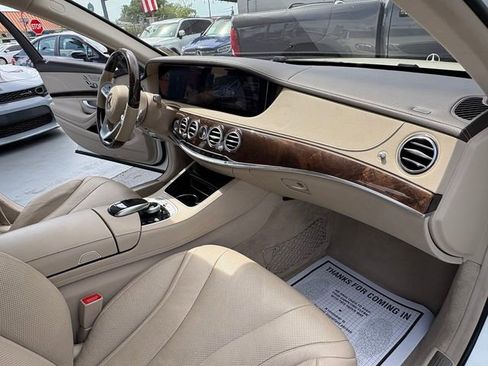Used 2018 Mercedes-Benz S 450 4MATIC Sedan w/ Premium Package image 22