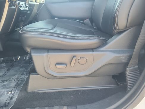 Used 2020 Ford F350 Lariat w/ Lariat Value Package AWD/4WD image 14