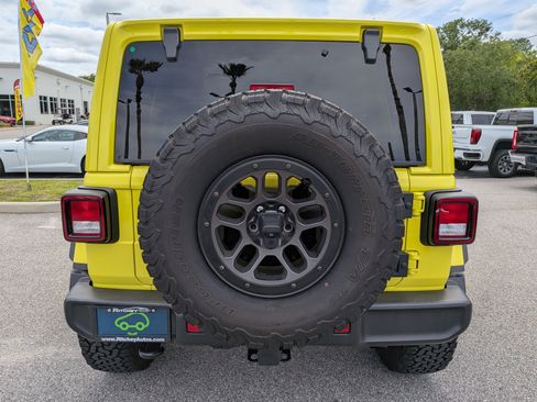 Used 2023 Jeep Wrangler Unlimited Sport w/ Xtreme 35 Tire Package AWD/4WD image 5