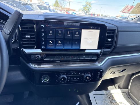 Used 2024 Chevrolet Silverado 1500 LT image 21