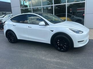 Used 2024 Tesla Model Y Long Range RWD video 1
