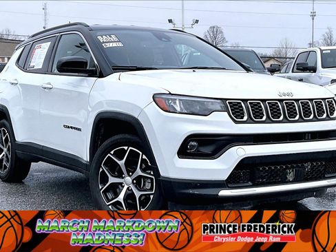Used 2024 Jeep Compass Limited image 1