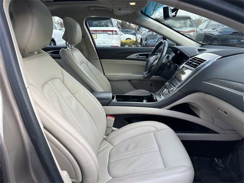 Used 2018 Lincoln MKZ Select w/ Select Plus Package image 35