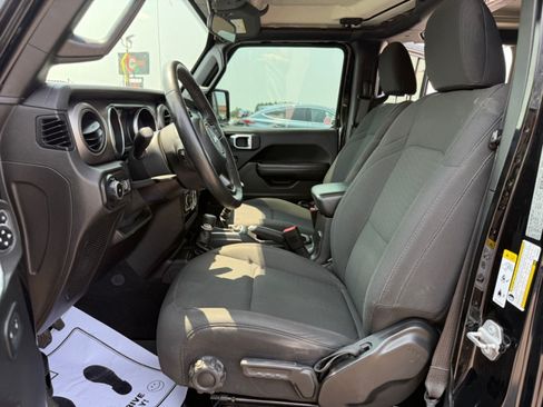 Used 2019 Jeep Wrangler Unlimited Sport w/ Cold Weather Group AWD/4WD image 26