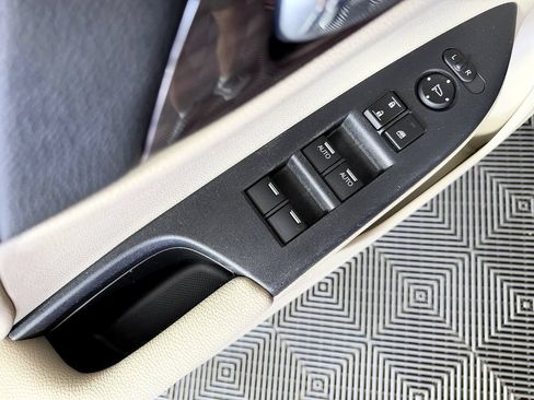 Used 2016 Honda Accord EX-L image 28