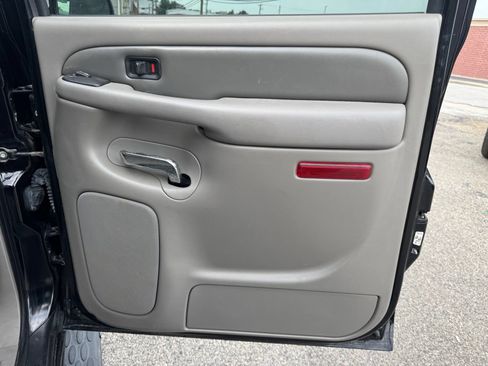 Used 2006 GMC Yukon XL Denali AWD/4WD image 28