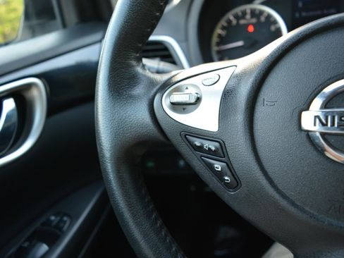 Used 2019 Nissan Sentra SV FWD image 28