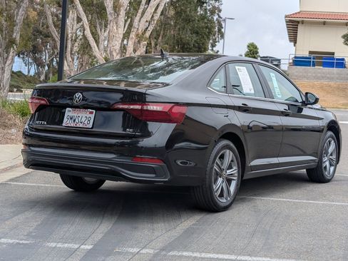 Used 2024 Volkswagen Jetta SE FWD image 12