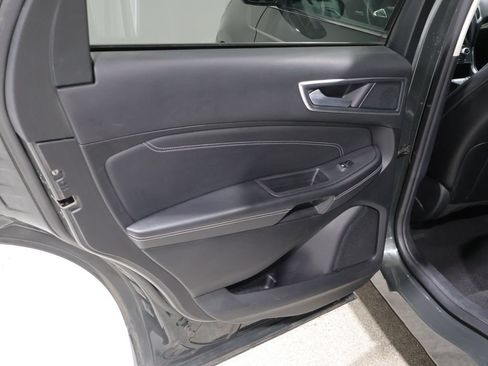 Used 2024 Ford Edge Titanium w/ Equipment Group 301A AWD/4WD image 17